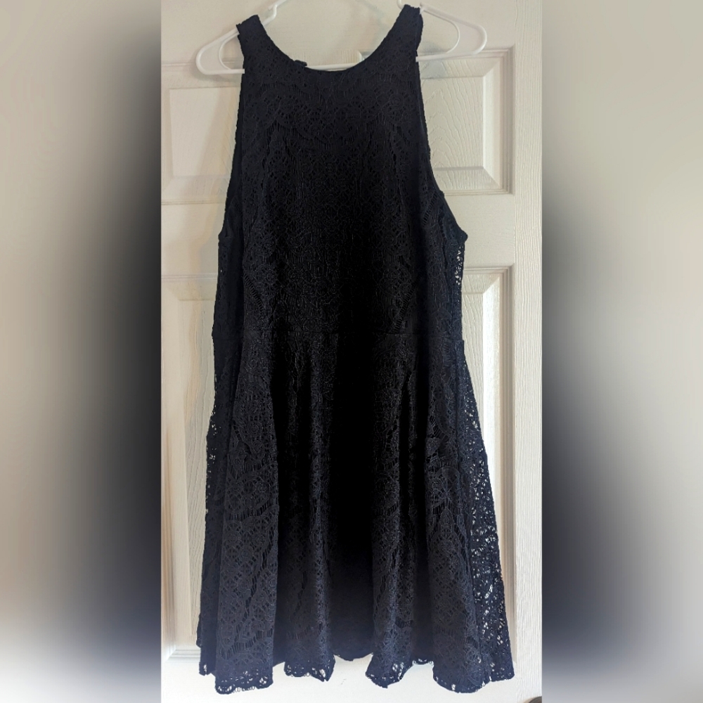 Black lace dress